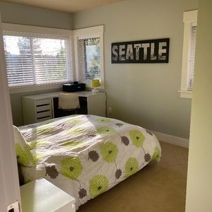 Bloomingdales’s Duvet cover and sham set